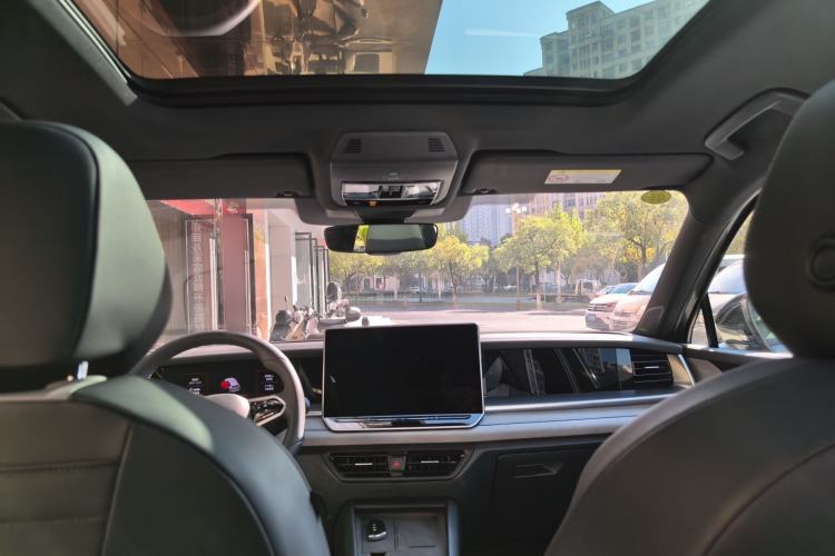 Used Volkswagen Tayron 2025 Tiguan L 380TSI 4Motion Luxury
