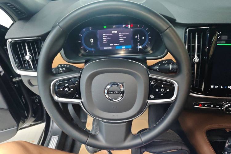 Used Volvo S90 2023 B5 Zhiyi Luxury Edition