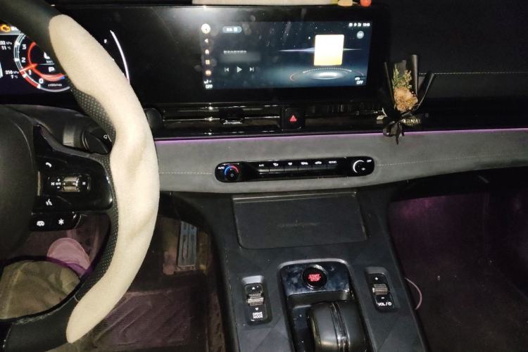 Used GAC Trumpchi EMPOW 2024 400T Automatic Yingbao R PRO Edition