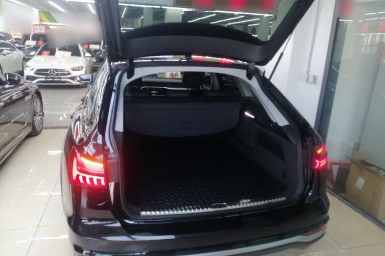 Used Audi A6 2022 allroad quattro Explorer 55 TFSI Prestige Off-Road Model
