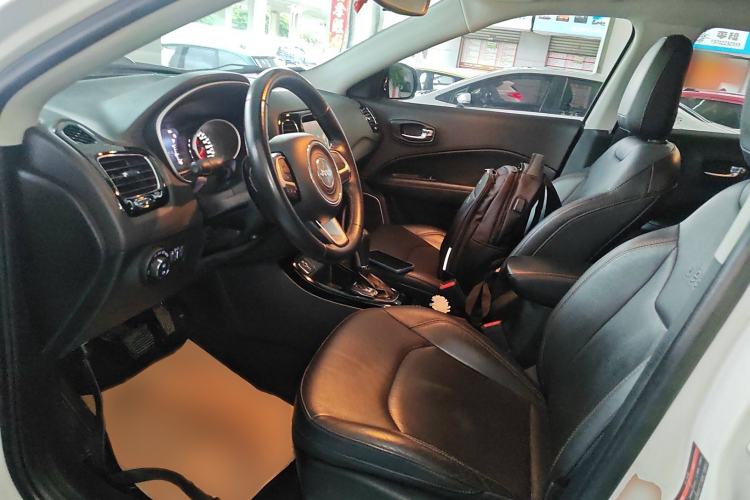 Used  Compass 2017 200T Automatic Prestige Edition
