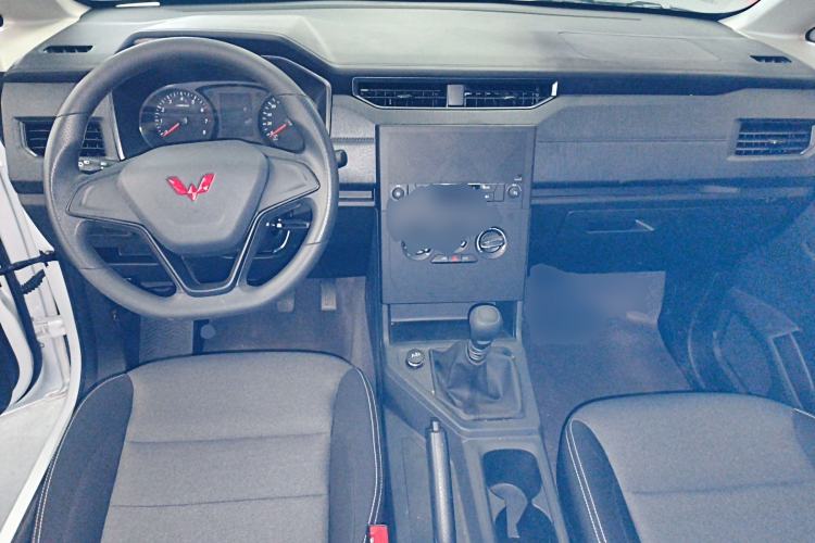 Used Wuling Hongguang PLUS 2020 1.5L Manual Standard Edition 5 Seats