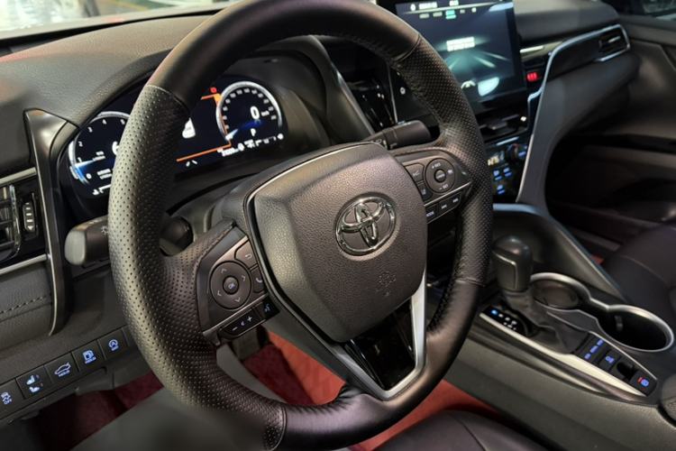 Used Toyota Camry 2023 2.5G Luxury Edition
