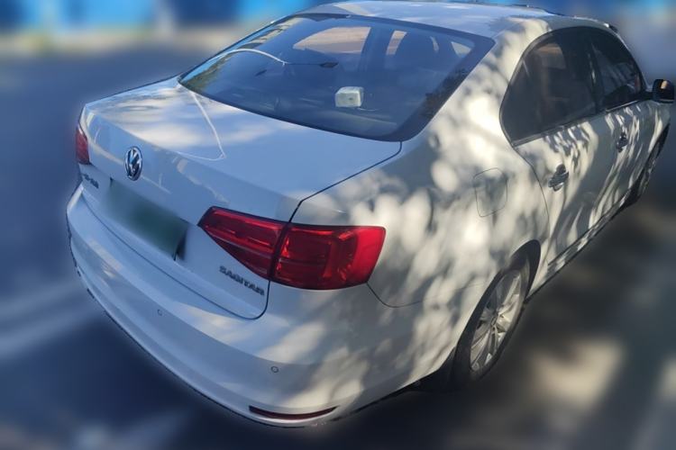 Used Volkswagen Sagitar 2015 1.6L Automatic Comfort Model
