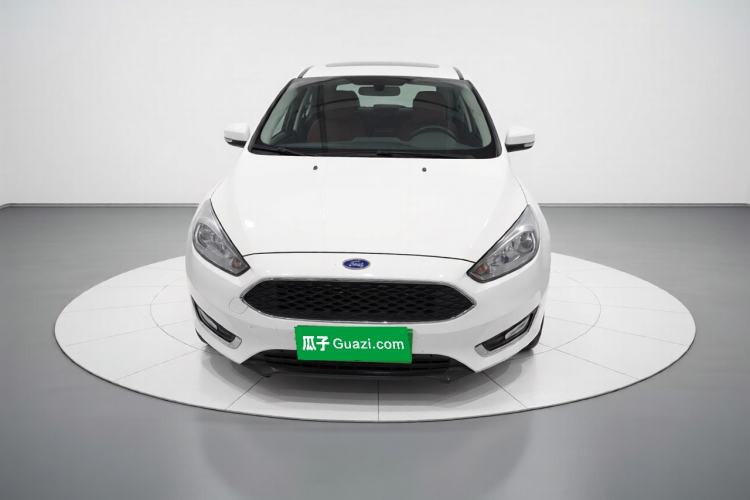 Used Ford Focus 2015 Hatchback 1.6L Automatic Fashion Edition
