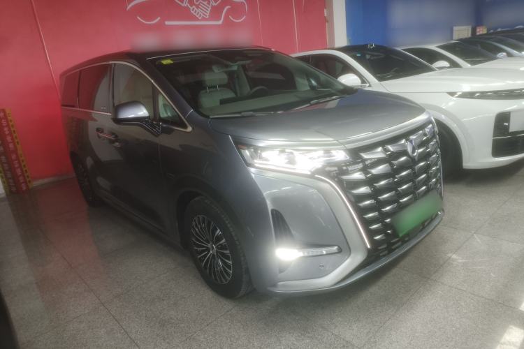 Used Denza D9 2024 DM-i 980 Four-Wheel Drive Prestige Model
