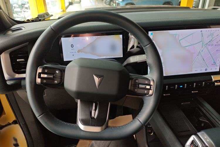 Used  G318 2025 Worry-Free Adventure Edition Four-Wheel Drive Secret Realm Version