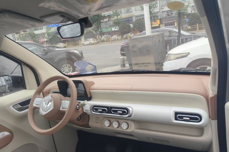 Used Wuling Hongguang MINIEV 2024 3rd Generation 215km Youth Edition
