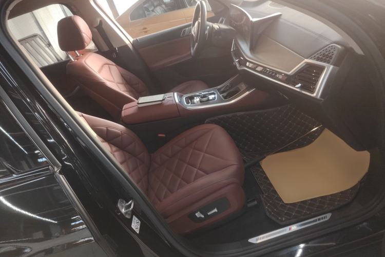 Used BMW X5 2023 xDrive 30Li Luxury M Sport Night Edition Package
