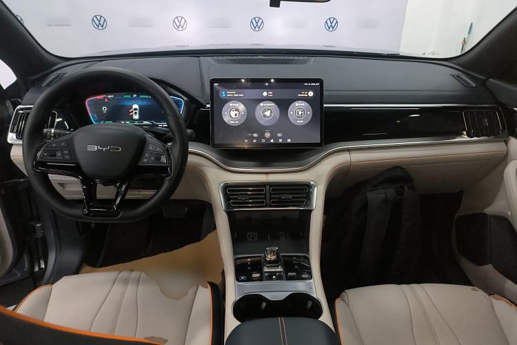 Used BYD Song PLUS New Energy 2023 Champion Edition EV 520KM Prestige Model
