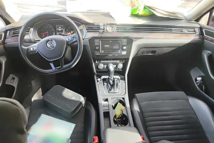 Used Volkswagen Magotan 2018 330TSI DSG Luxury Model
