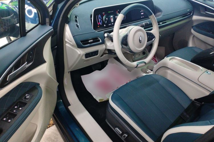 Used ORA Good Cat 2023 401 km Standard Range Premium Version Lithium Iron Phosphate
