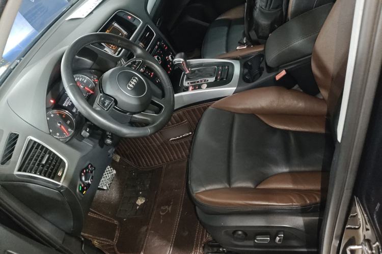 Used Audi Q5 2017 Plus 40 TFSI Technology Model