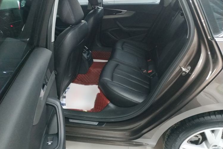 Used Audi A4L 2018 30th Anniversary Edition 40 TFSI Trendy Model
