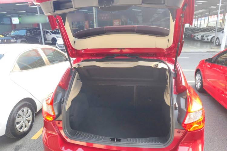 Used Ford Focus 2012 Hatchback 1.6L Automatic Fashion Edition
