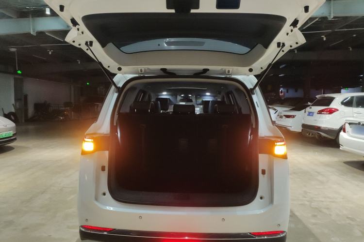 Used Wuling Jiachen 2022 1.5T CVT Deluxe Flagship Edition
