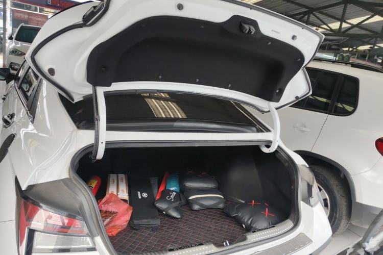 Used Hyundai Elantra 2023 1.5L CVT LUX Prestige Edition