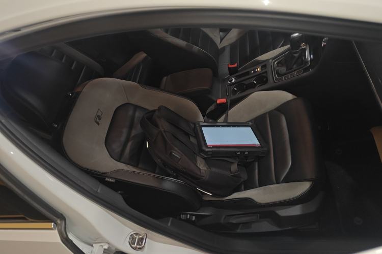 Used Volkswagen Golf 2017 280TSI Automatic R-Line Million-Vehicle Commemorative Edition
