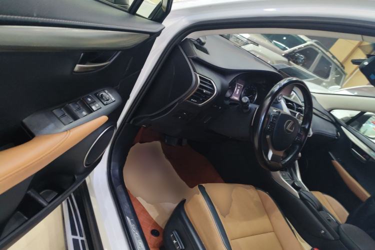 Used Lexus NX 2015 200T All-Wheel-Drive Fēngshàng Edition
