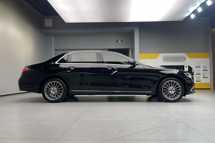Used Mercedes-Benz E-Class 2022 E 260 L

