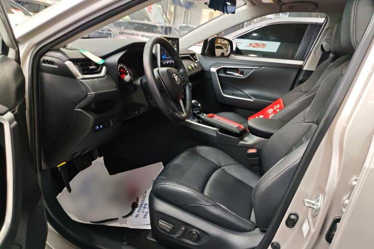 Used Toyota Wildlander 2022 2.0L CVT Two-Wheel Drive Luxury Edition
