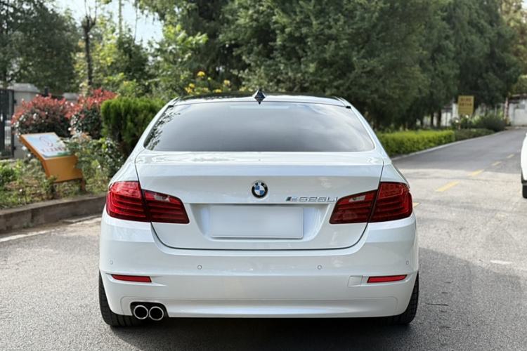 Used BMW 5 Series 2014 520i Elegant Edition
