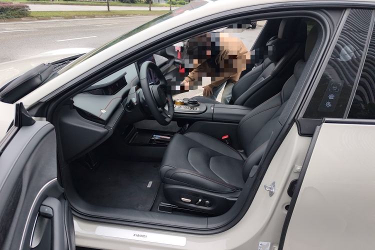 Used  SU7 2024 Rear-Drive Ultra-Long Range Advanced Pro-Level Intelligent Driving Version
