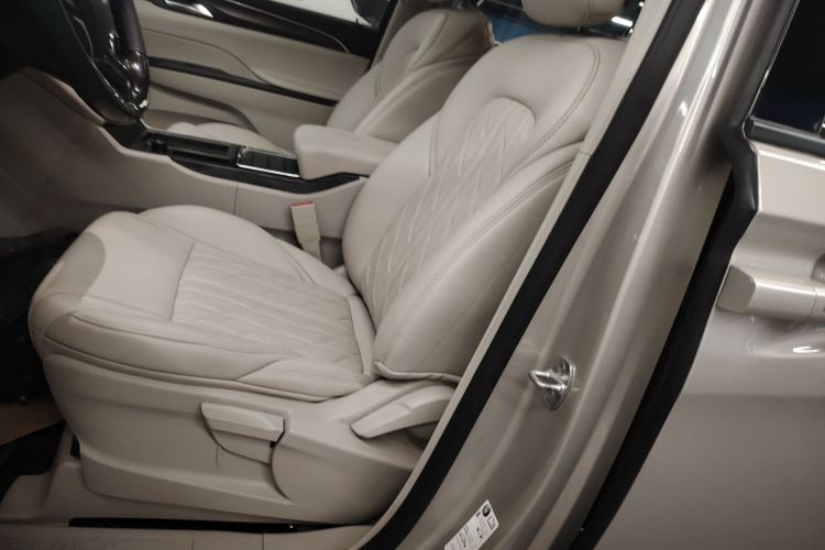 Used Buick GL8 2022 ES Landtrek 653T Comfort Edition
