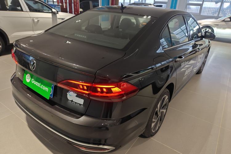Used Volkswagen Bora 2023 300TSI DSG Prestige Edition
