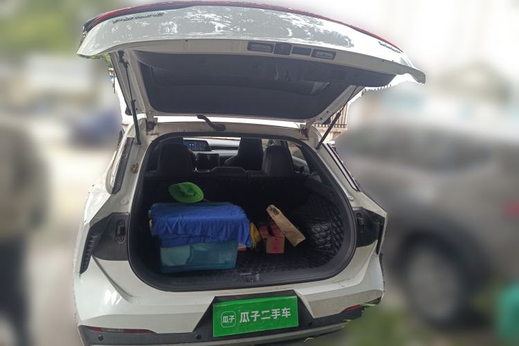 Used Venucia V 2022 260T Custom Edition · Idol