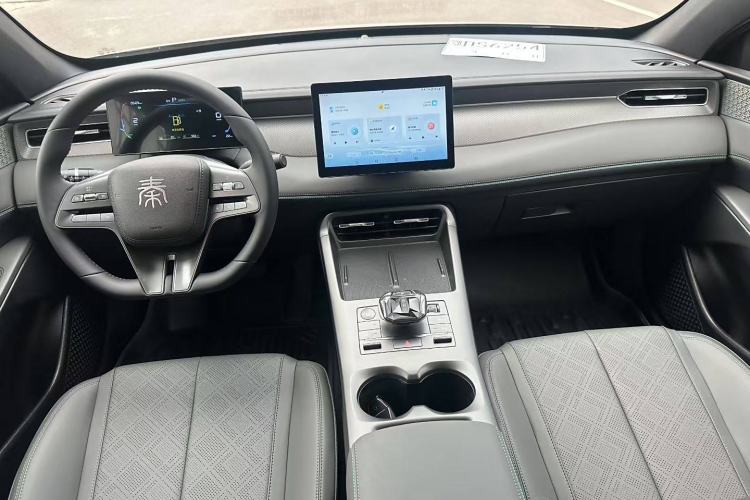 Used BYD Qin PLUS 2025 DM-i Smart Drive 55KM Leading Model
