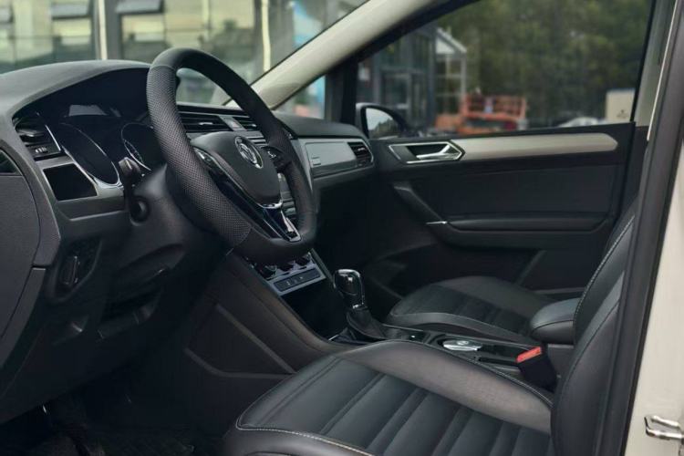 Used Volkswagen Touran 2018 Volkswagen Touran L 280TSI DSG Comfort Edition 7 Seats China V Emission Standard
