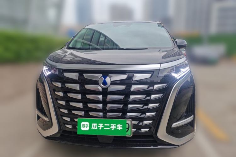 Used Denza D9 2024 DM-i 980 Four-Wheel Drive Prestige Model
