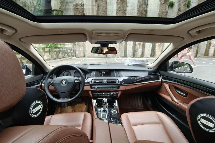 Used BMW 5 Series 2014 520Li Elegant Model
