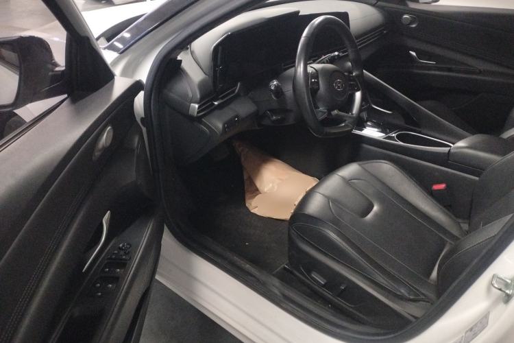 Used Hyundai Elantra 2021 1.5L CVT TOP Flagship Edition
