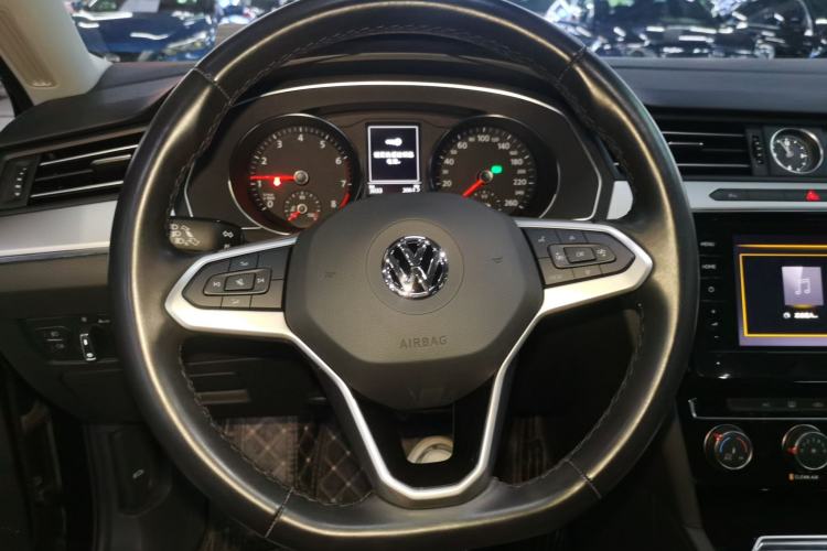 Used Volkswagen Magotan 2020 280TSI DSG Comfort Edition
