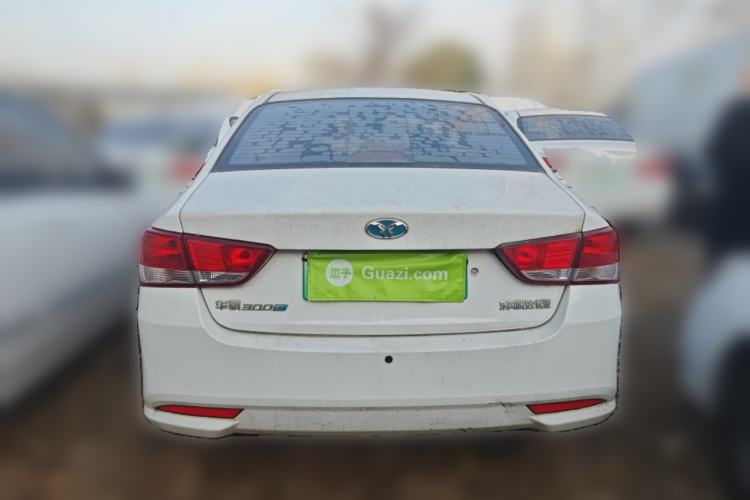 Used  300E 2017 Standard Model