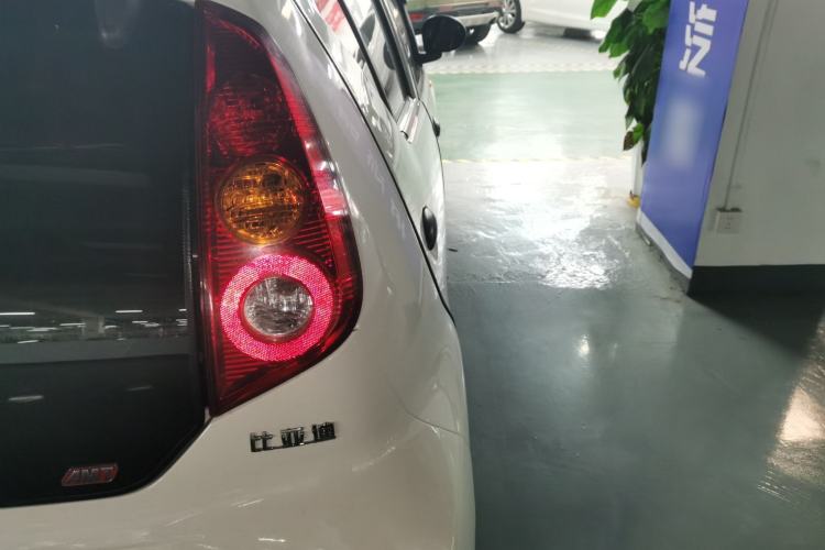 Used BYD F0 2015 1.0L AMT Joyful Cool Model
