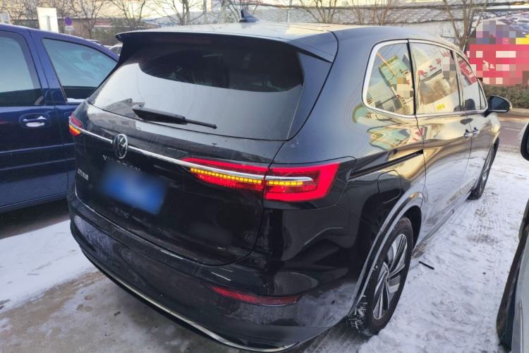 Used Volkswagen Viloran 2024 330TSI Luxury Edition
