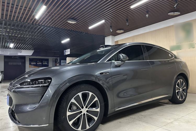 Used Hima Luxeed R7 2025 Range-Extended Version 251 km Max
