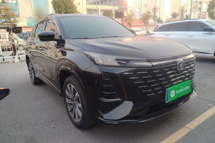 Used Changan CS75 PLUS 2024 3rd Generation Champion Edition 1.5T Intelligent Drive Dynamic Model
