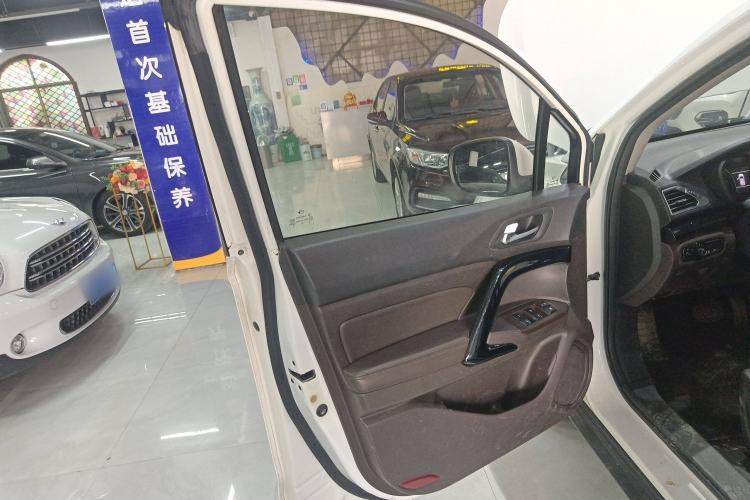 Used GAC Trumpchi GS4 2017 200T G-DCT Two-Wheel Drive Elite Edition
