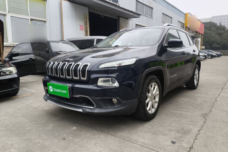 Used Jeep Cherokee 2017 2.0L Superior Edition
