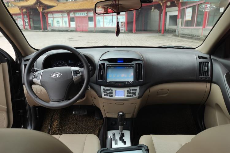 Used Hyundai Celesta 2015 1.6L Automatic Luxury Model