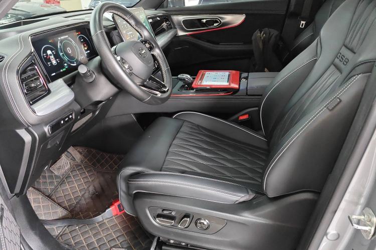 Used GAC Trumpchi GS8 2022 Dual-Engine Series 2.0TM Two-Wheel Drive Prestige Edition (7 Seats)
