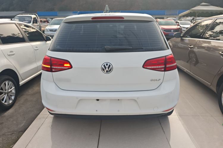 Used Volkswagen Golf 2016 1.6L Automatic Fashion Model