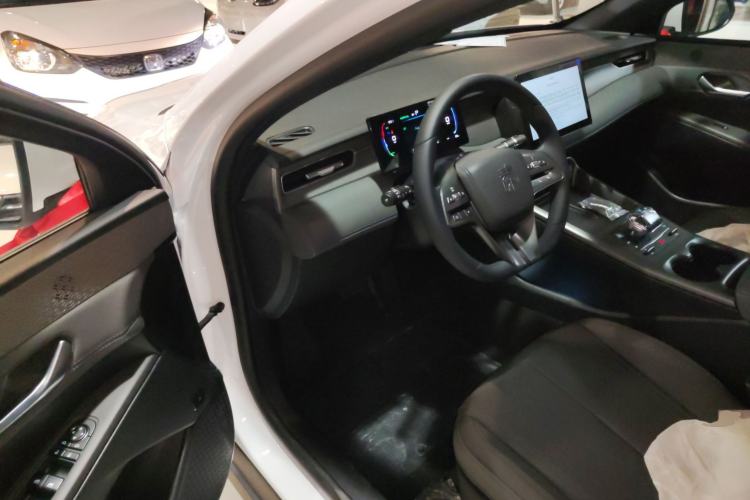 Used BYD Qin PLUS 2025 DM-i Smart Drive 55KM Leading Model
