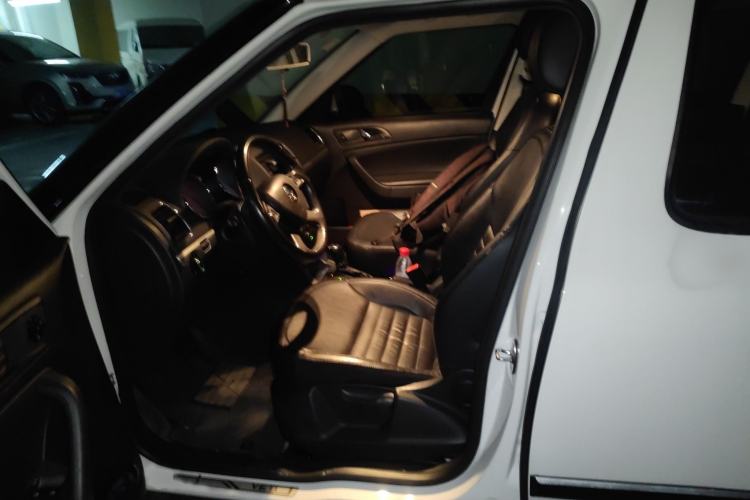 Used Skoda Yeti 2014 1.8TSI DSG Polar Edition
