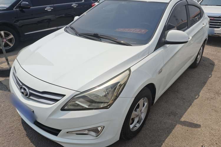 Used Hyundai Verna 2014 1.4L Manual Smart GLS Trim

