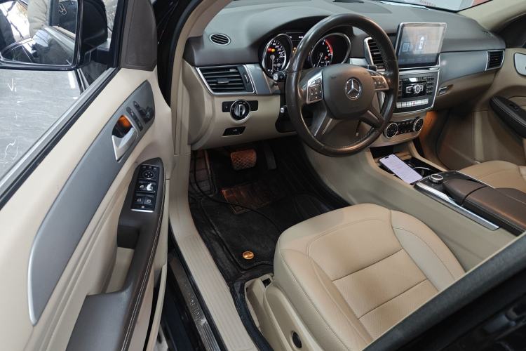 Used Mercedes-Benz M-Class 2014 ML 320 4MATIC
